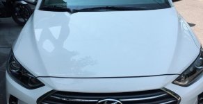 Hyundai Elantra 2016 - Cần bán Hyundai Elantra 1.6 AT sản xuất 2016, màu trắng, giá chỉ 585 triệu giá 585 triệu tại Đắk Lắk