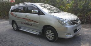 Toyota Innova 2009 - Bán Toyota Innova năm sản xuất 2009, màu bạc xe gia đình giá 328 triệu tại Đồng Tháp