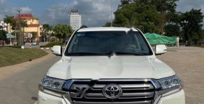 Toyota Land Cruiser 2016 - Bán ô tô Toyota Land Cruiser đời 2016, màu trắng, xe nhập chính chủ giá 3 tỷ 250 tr tại Hà Nội