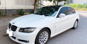 BMW 3 Series 2009 - Cần bán lại xe BMW 3 Series 320i đời 2009, màu trắng, xe nhập, giá 440tr giá 440 triệu tại Tp.HCM