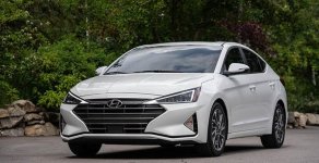 Hyundai Elantra 2020 - Mua xe giá mềm với chiếc Hyundai Elantra 2.0 AT, sản xuất 2019, giao xe nhanh tận nhà giá 656 triệu tại Hà Nội