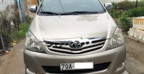 Toyota Innova 2011 - Bán Toyota Innova năm 2011, màu vàng số sàn giá 375 triệu tại Khánh Hòa