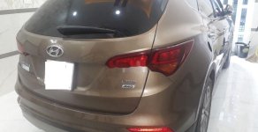 Hyundai Santa Fe 2.2 AT 4WD  2018 - Bán ô tô Hyundai Santa Fe 2.2 AT 4WD sản xuất năm 2018, màu nâu giá 1 tỷ 50 tr tại Tp.HCM