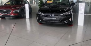 Hyundai Elantra 2019 - Giảm tiền mặt lên đến 30 triệu đồng khi mua chiếc xe Hyundai Elantra 2.0 AT, sản xuất 2019 giá 674 triệu tại Tp.HCM