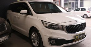 Kia Sedona 3.3L GATH 2016 - Cần bán lại xe Kia Sedona 3.3L GATH năm sản xuất 2016, màu trắng giá 826 triệu tại Tp.HCM