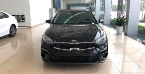 Kia Cerato 1.6 MT 2020 - Kia Phú Mỹ Hưng - Cần bán xe Kia Cerato 1.6 MT đời 2020, màu đen, giá tốt giá 549 triệu tại Tp.HCM