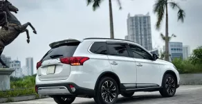 Mitsubishi Outlander 2020 - CẦN BÁN GẤP – XE 7 CHỖ GIA ĐÌNH SIÊU ĐẸP giá 595 triệu tại Hà Nội