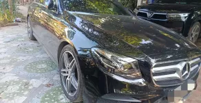 Mercedes-Benz E300 2017 - Bán xe mer E300 AMG sản xuất 2017 giá 950 triệu tại Hà Nội