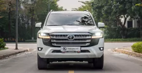 Hãng khác Khác 2022 - TOYOTA LAND CRUISER LC300 – TRẮNG/KEM ĐẲNG CẤP giá 5 tỷ 50 tr tại Hà Nội