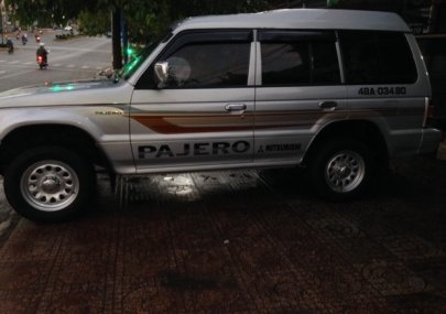 Mitsubishi Pajero 1994 - Cần bán lại xe Mitsubishi Pajero đời 1994, màu bạc xe gia đình, 165 triệu