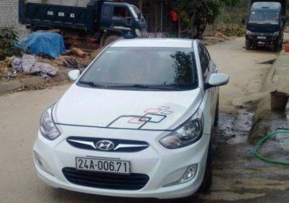 Hyundai Accent   AT 2011 - Bán Hyundai Accent AT 2011, màu trắng