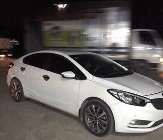Kia K3 MT 2016 - Chính chủ bán xe Kia K3 MT năm 2016, màu trắng, giá chỉ 545 triệu