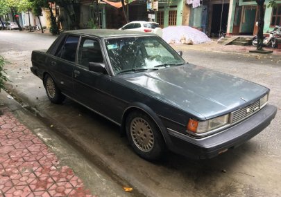 Toyota Cressida 1992 - Cần bán xe Toyota Cressida đời 1992, màu xám, nhập khẩu nguyên chiếc, 20tr