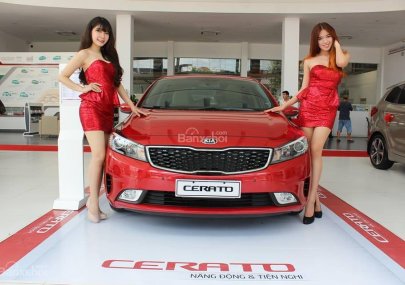 Kia Cerato 2018 - Cần bán gấp xe Kia Cerato đời 2018 màu đỏ, xe mới 100%, giá cực kỳ hấp dẫn