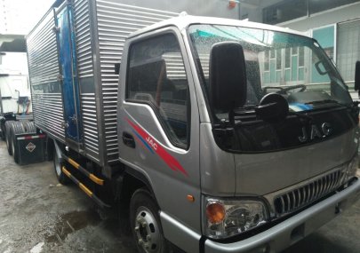 Xe tải 1250kg 2017 - Bán xe Jac 4T95 màu xám, CN Isuzu chính hãng, giá rẻ nhất Vũng Tàu