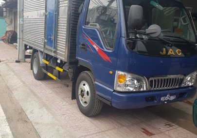 Xe tải 2500kg 2018 - Cần bán gấp xe tải Jac 2T4 đời mới nhất, trả góp 95%