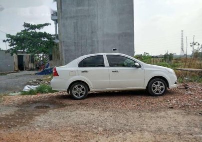 Chevrolet Aveo  MT 2016 - Cần bán gấp Chevrolet Aveo MT năm 2016, màu trắng số sàn