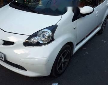 Toyota Aygo   2012 - Cần bán gấp Toyota Aygo 2012, màu trắng, giá 239tr