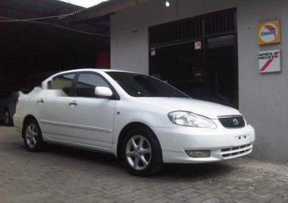 Toyota Corolla altis 2002 - Bán Toyota Corolla altis sản xuất 2002, màu trắng xe gia đình giá cạnh tranh