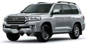 Toyota Land Cruiser VX 2018 - Bán xe Toyota Land Cruiser VX sản xuất năm 2018, màu bạc