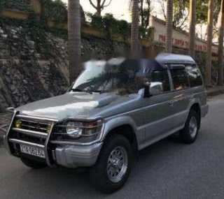 Mitsubishi Pajero   2004 - Bán Mitsubishi Pajero sản xuất năm 2004, màu bạc