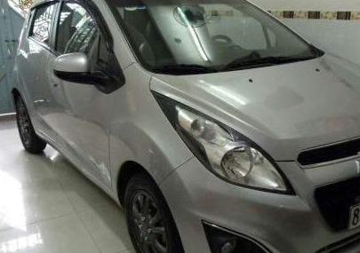 Chevrolet Spark   LT 2014 - Cần bán gấp Chevrolet Spark LT năm 2014, màu bạc, giá tốt