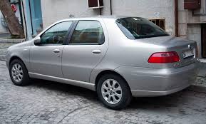 Fiat Albea 2004 - Cần bán Fiat Albea năm sản xuất 2004, màu bạc, xe nhập