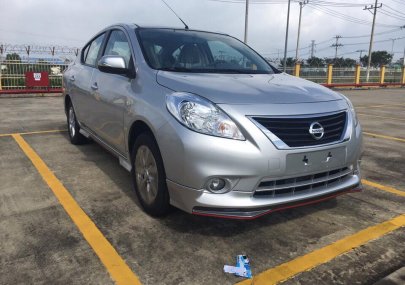 Nissan Sunny 2018 - Cần bán xe Nissan Sunny đời 2018, màu bạc
