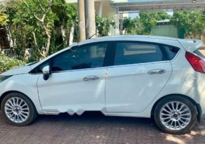 Ford Fiesta  S 1.5 AT	 2018 - Chính chủ bán lại xe Ford Fiesta S 1.5 AT sản xuất 2018, màu trắng