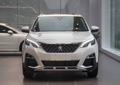 Peugeot 3008 2018 - Cần bán xe Peugeot 3008 sản xuất 2018, màu trắng - 0938.907.941