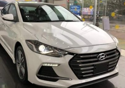 Hyundai Elantra   2019 - Bán Elantra Sports 1.6 2019, số tự động, máy xăng, màu trắng, nội thất màu đen