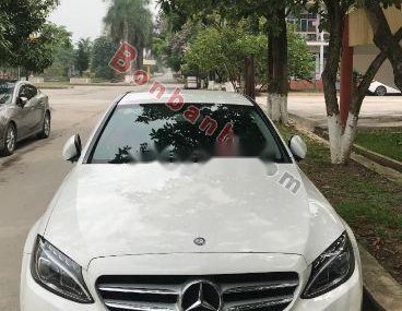 Mercedes-Benz C class  C200  2015 - Bán xe Mercedes C200 đời 2015, màu trắng, còn mới