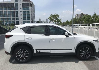 Mazda CX 5 2018 - Bán Mazda CX 5 sản xuất năm 2018, màu trắng, nhà xài kỹ, còn mới 98%