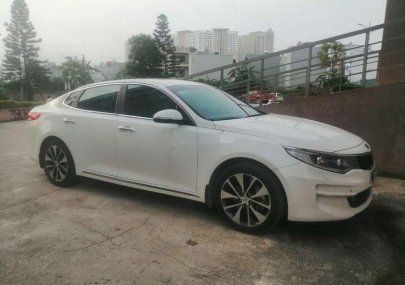 Kia Optima 2018 - Cần bán gấp Kia Optima năm sản xuất 2018, màu trắng, xe còn nguyên bản