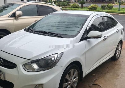 Hyundai Accent 2012 - Bán xe Hyundai Accent năm sản xuất 2012, màu trắng, nhập khẩu chính hãng