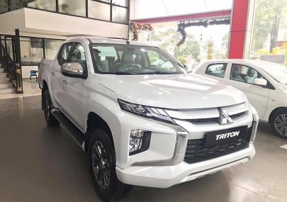 Mitsubishi Triton  AT Mivec 2019 - Bán nhanh chiếc Mitsubishi Triton AT Mivec đời 2020, màu trắng, xe nhập khẩu nguyên chiếc