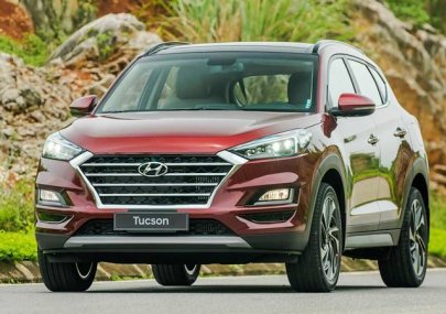 Hyundai Tucson 2019 - Hỗ trợ mua xe trả góp lãi suất thấp chiếc xe Hyundai Tucson 2.0L máy xăng, tiêu chuẩn, màu đỏ