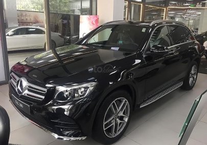 Mercedes-Benz GLC-Class GLC 300 2019 - Cần bán xe Mercedes GLC 300 năm 2019, màu đen, nhập khẩu nguyên chiếc