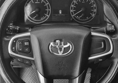 Toyota Innova 2018 - Xe Toyota Innova MT năm sản xuất 2018 số sàn, 605tr