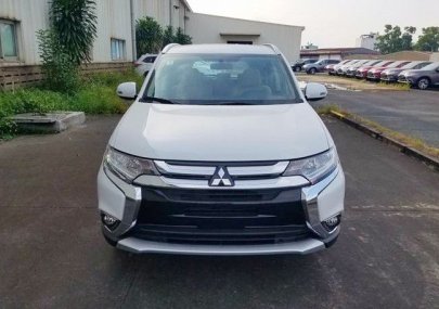 Mitsubishi Outlander 2.0 CVT 2019 - Ưu đãi giá mềm chiếc xe Mitsubishi Outlander 2.0 CVT, sản xuất 2019, giá cạnh tranh, giao tận nhà