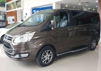 Ford Tourneo 2019 - Siêu khuyến mãi đầu năm chiếc xe Ford Tourneo 2.0L Titanium AT sản xuất 2019 - Có sẵn xe - Giao nhanh