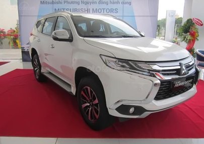 Mitsubishi Pajero Sport 2.4 MT 2019 - Cần bán Mitsubishi Pajero Sport 2.4 MT năm sản xuất 2019, màu trắng, nhập khẩu