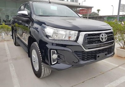 Toyota Hilux 2.4E 2019 - Thanh lý xe cuối cùng: Toyota Hilux 2.4E đời 2019, màu đen, số tự động