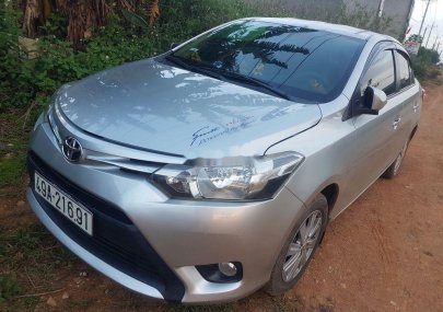 Toyota Vios 2014 - Bán xe Toyota Vios năm 2014, màu bạc xe gia đình