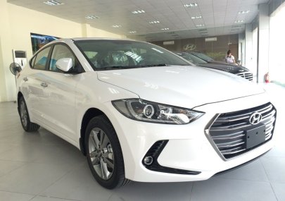 Hyundai Elantra 2.0 2019 - Ưu đãi giao xe nhanh tận nhà với chiếc Hyundai Elantra 2.0AT, sản xuất 2019