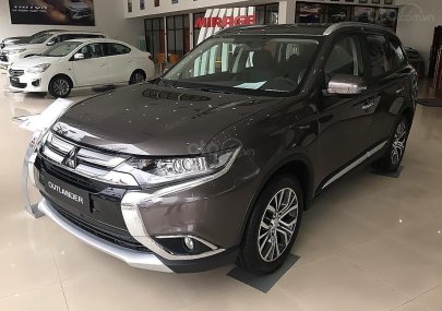 Mitsubishi Outlander 2.0 CVT 2020 - Cần bán Mitsubishi Outlander 2.0 CVT sản xuất năm 2020, màu nâu